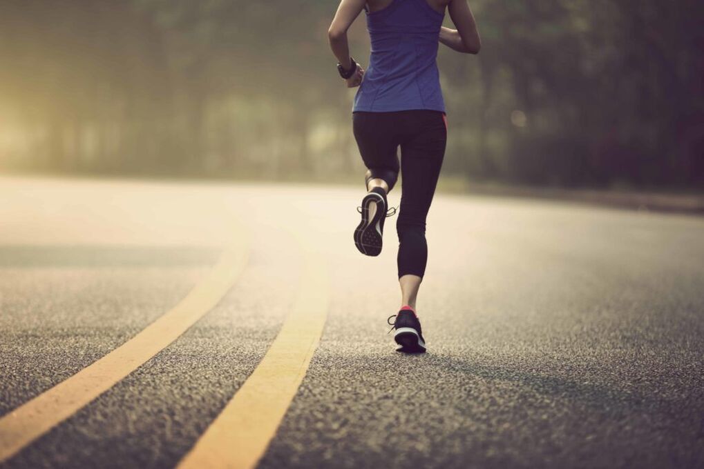 jogging pentru a pierde în greutate pe burtă și pe laterale